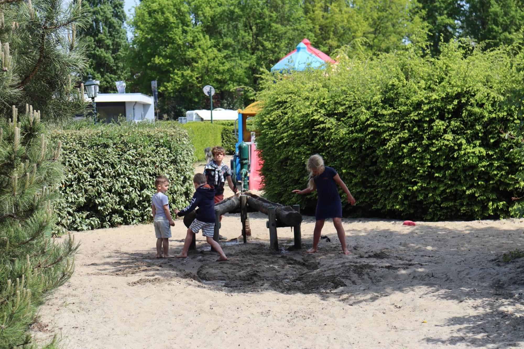 Holiday Park Duinhoeve Udenhout ภายนอก รูปภาพ